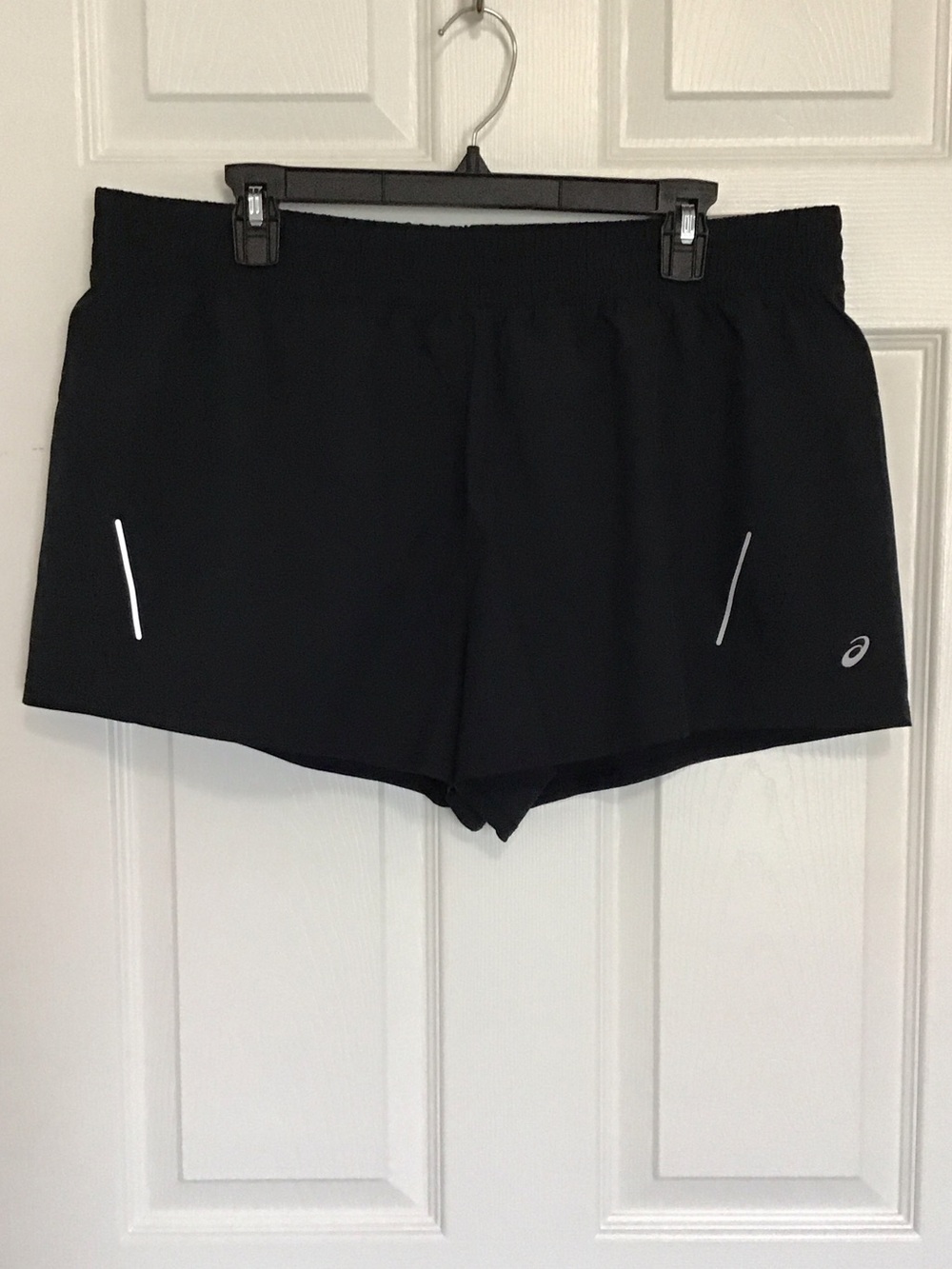 ASICS 2-N-1 Shorts Women BLK Size XL NWT